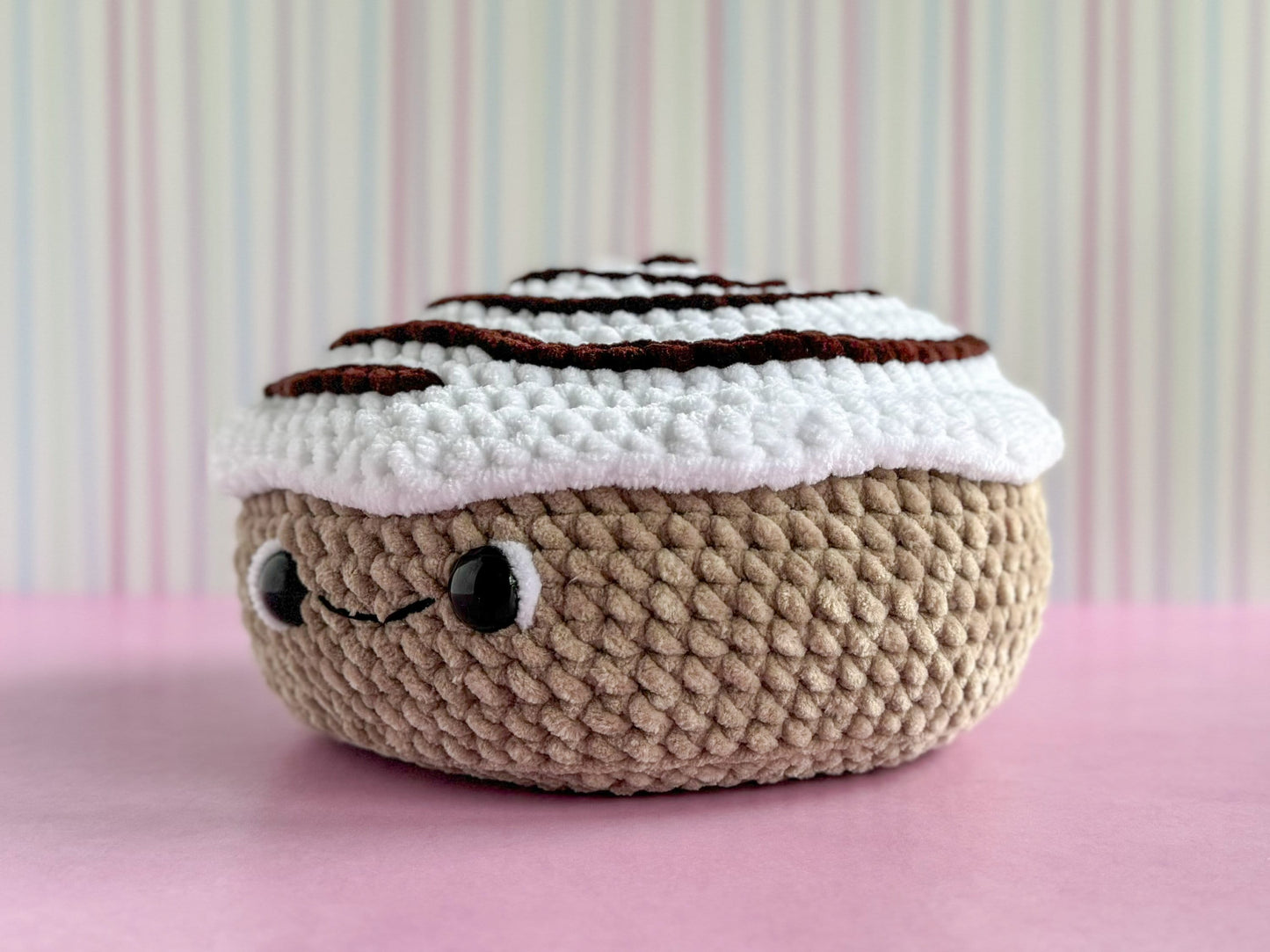 Big Cinnamon Roll Crochet Pattern