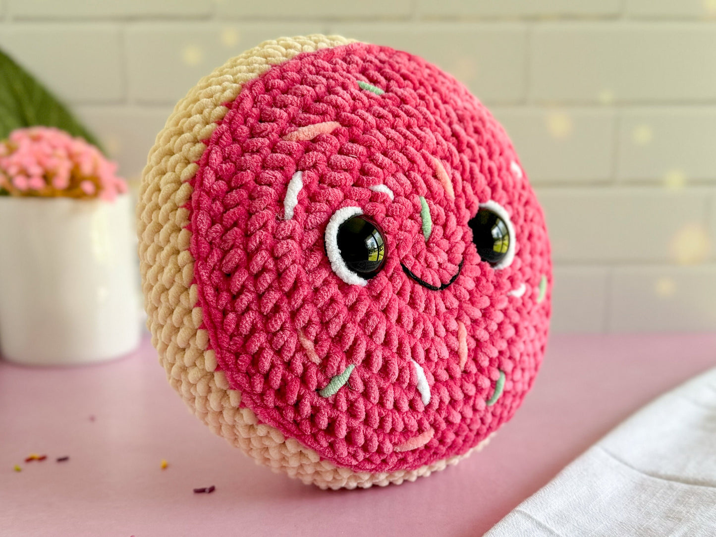 Big Frosted Sugar Cookie Crochet Pattern