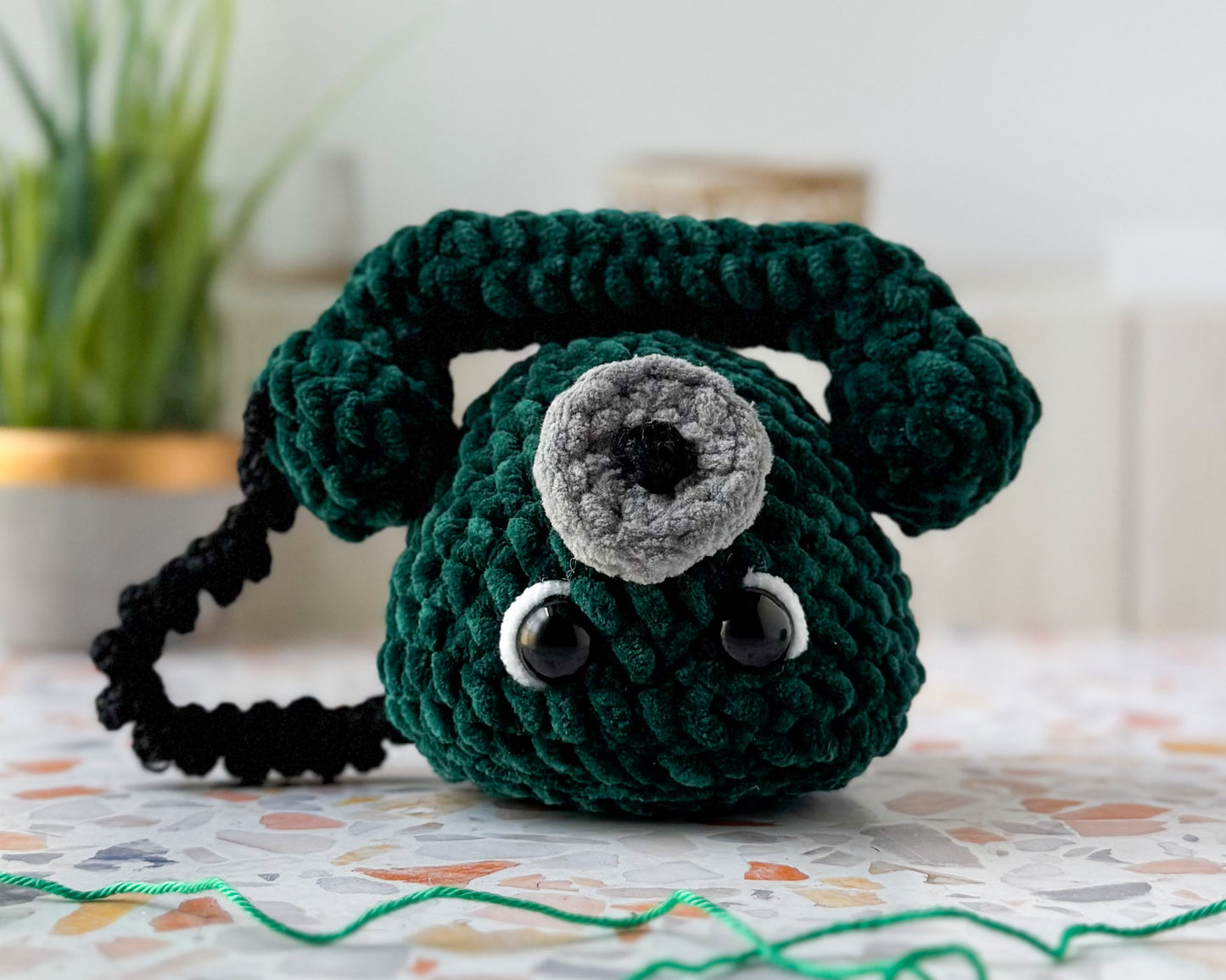 Mini Rotary Phone Crochet Pattern