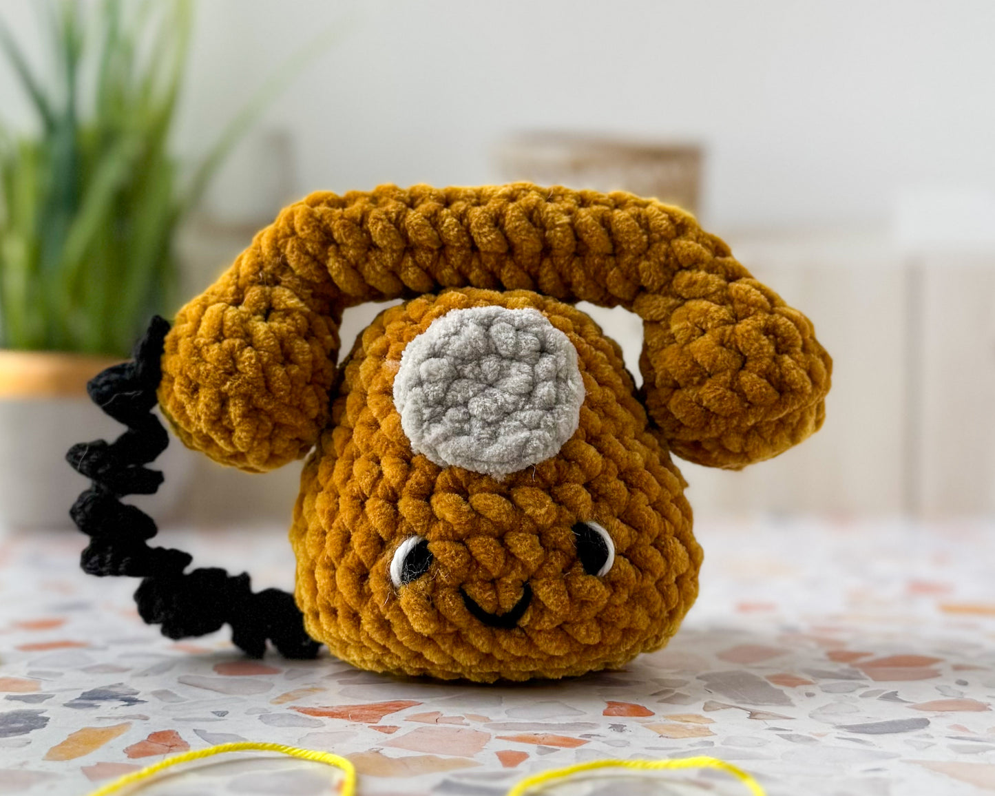 Mini Rotary Phone Crochet Pattern