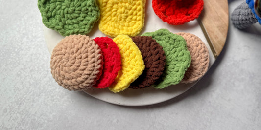 Crochet a Burger Play Set – Free Pattern for Your Summer BBQ Fun