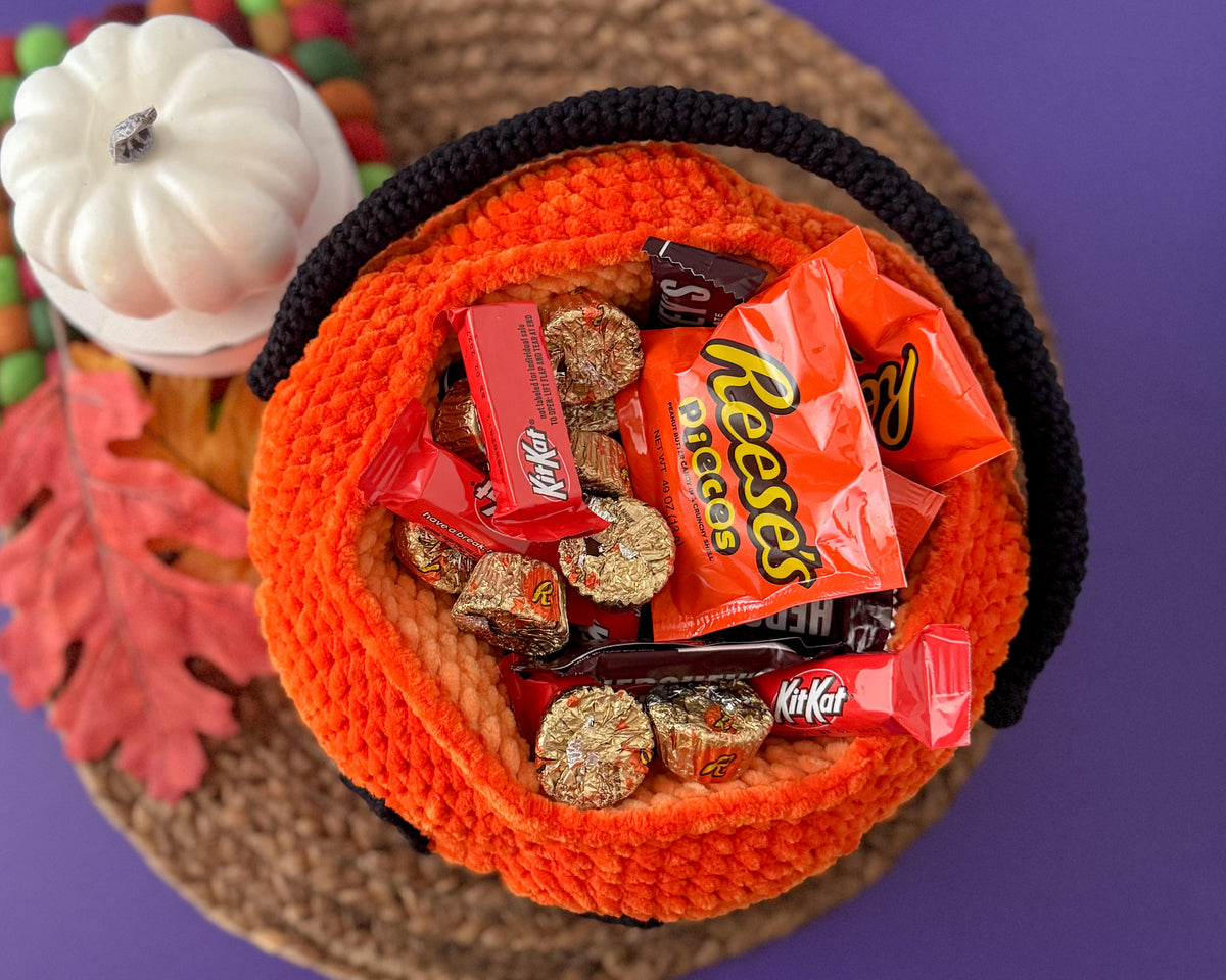 Big Pumpkin Bucket Crochet Pattern