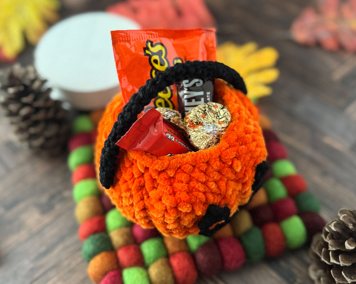 Mini Pumpkin Bucket Crochet Pattern