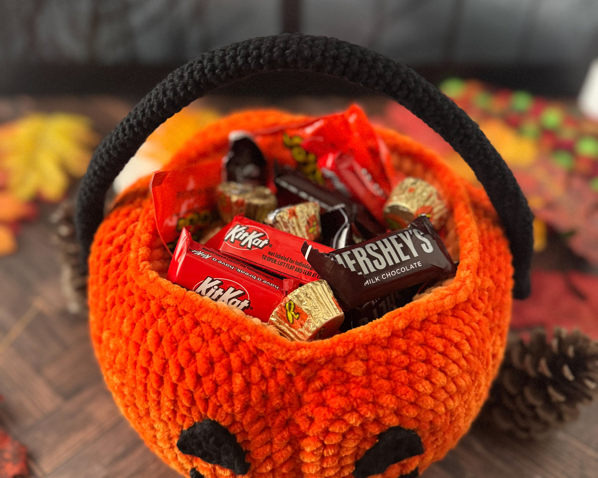 Big Pumpkin Bucket Crochet Pattern