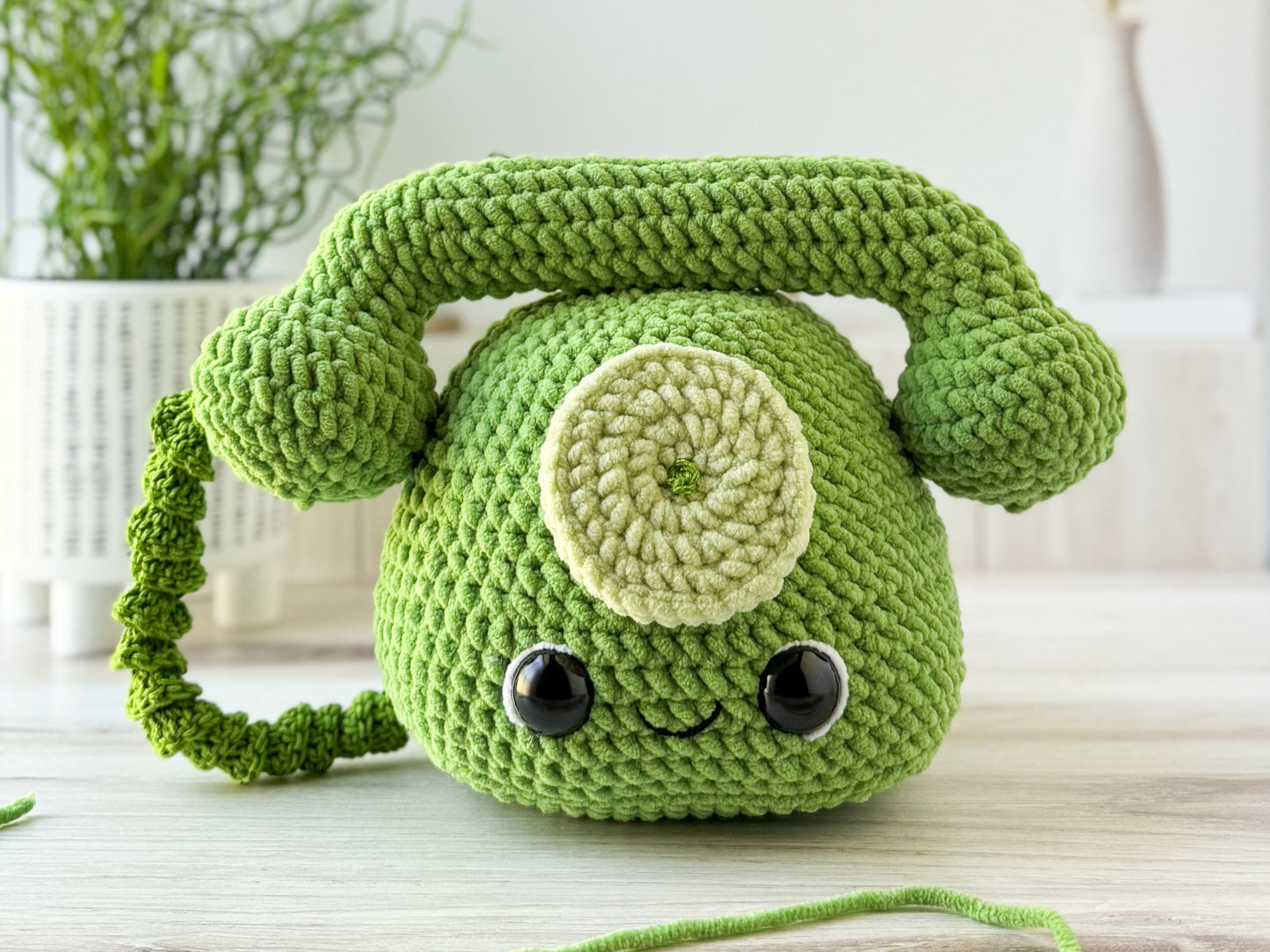 Big Rotary Phone Crochet Pattern