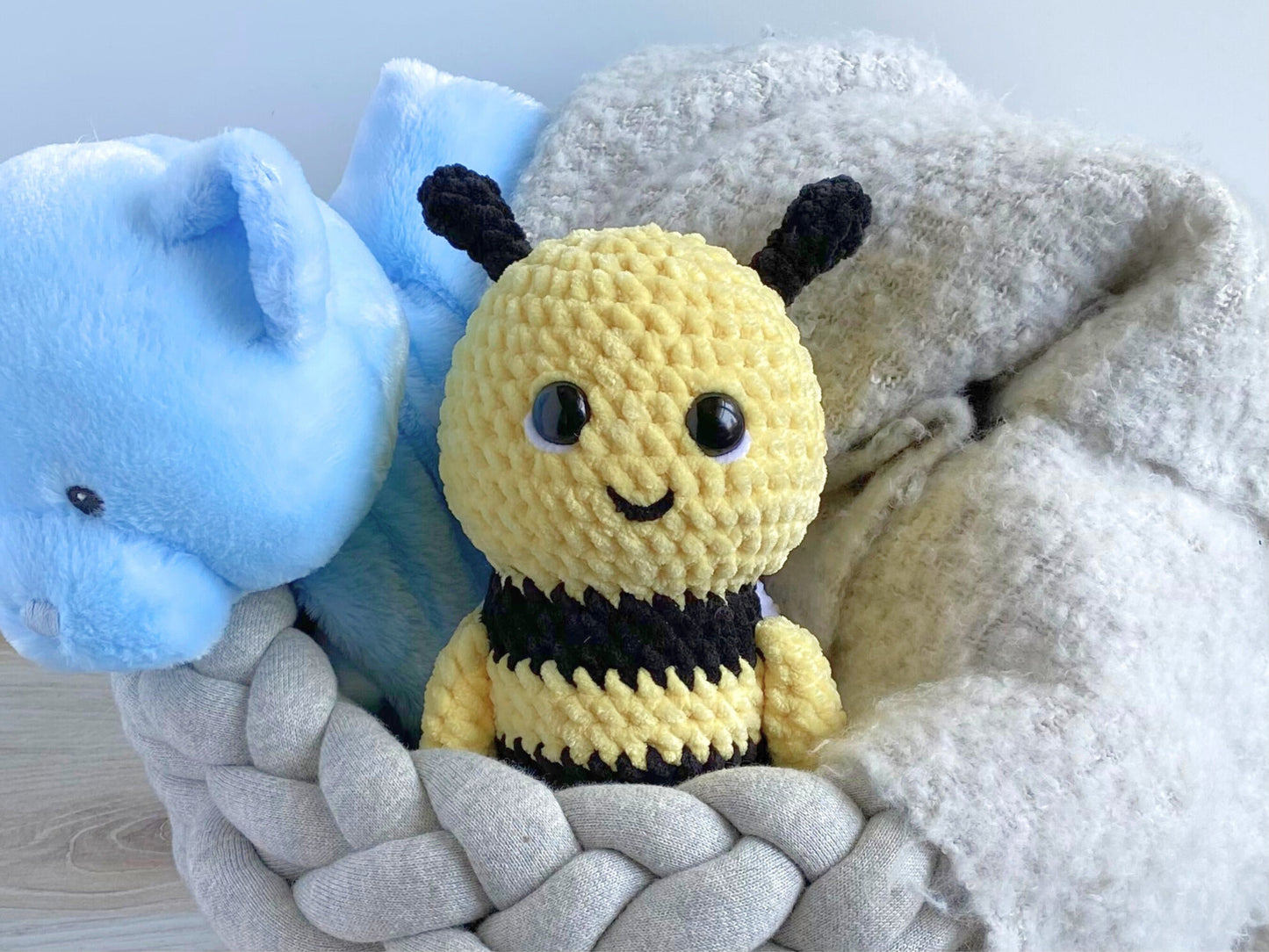 Bumble Bee Crochet Pattern