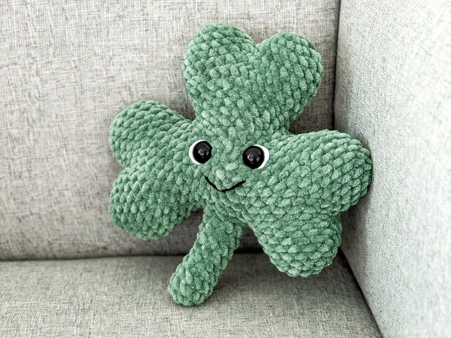 Big Shamrock Crochet Pattern